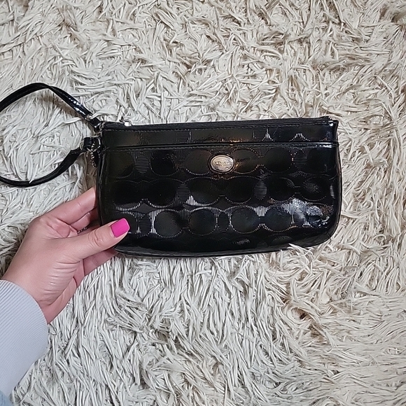 Coach Wristlet Mini Purse Clutch Wrislet Bag Black C Logo Silver Tone Hardware - Picture 4 of 14